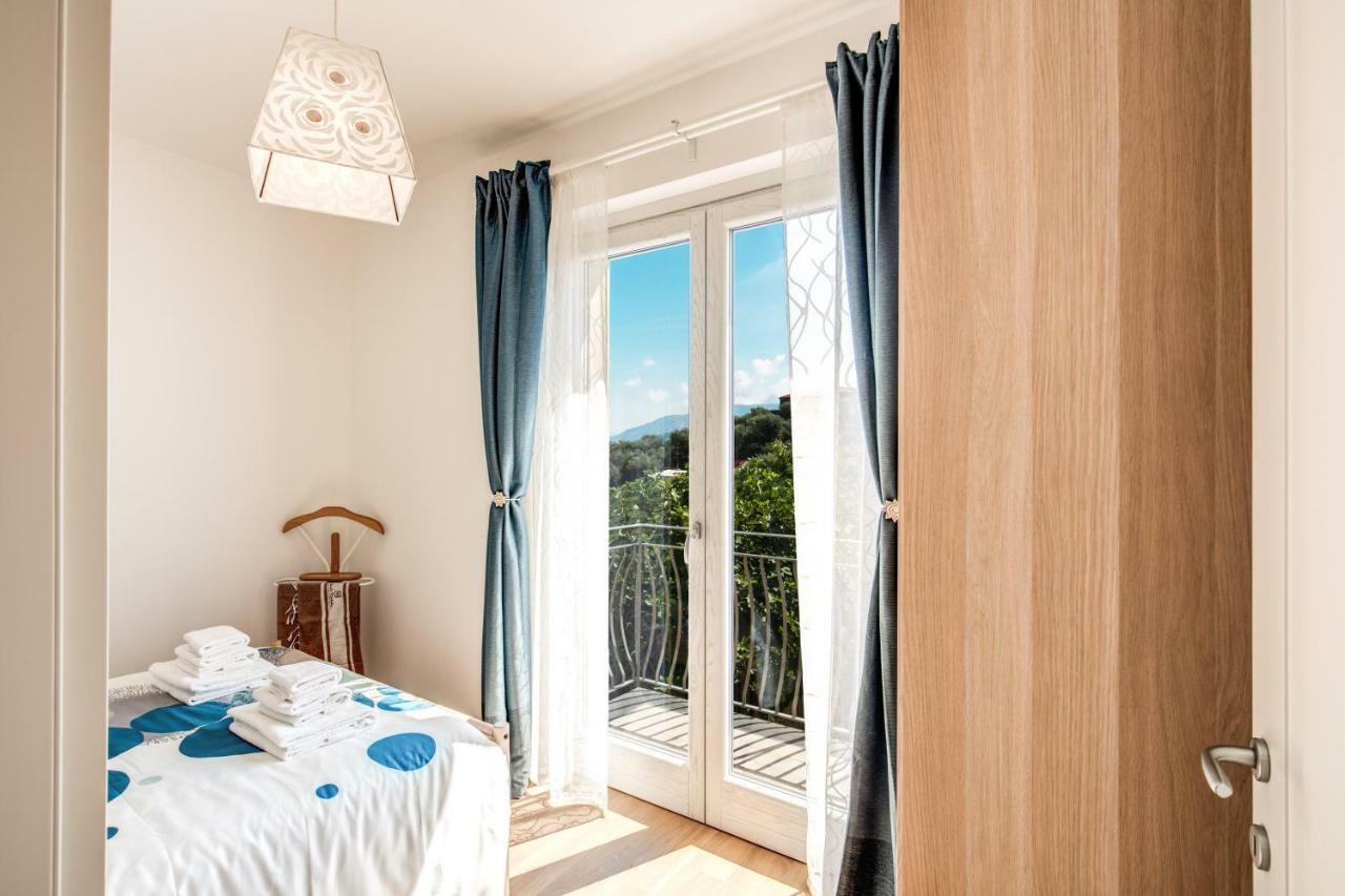 Chez Carme' Apartment Соренто Екстериор снимка