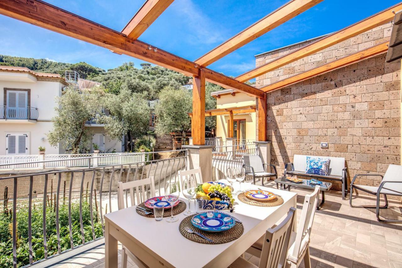 Chez Carme' Apartment Соренто Екстериор снимка