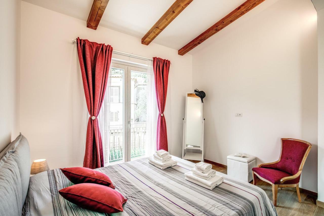 Chez Carme' Apartment Соренто Екстериор снимка