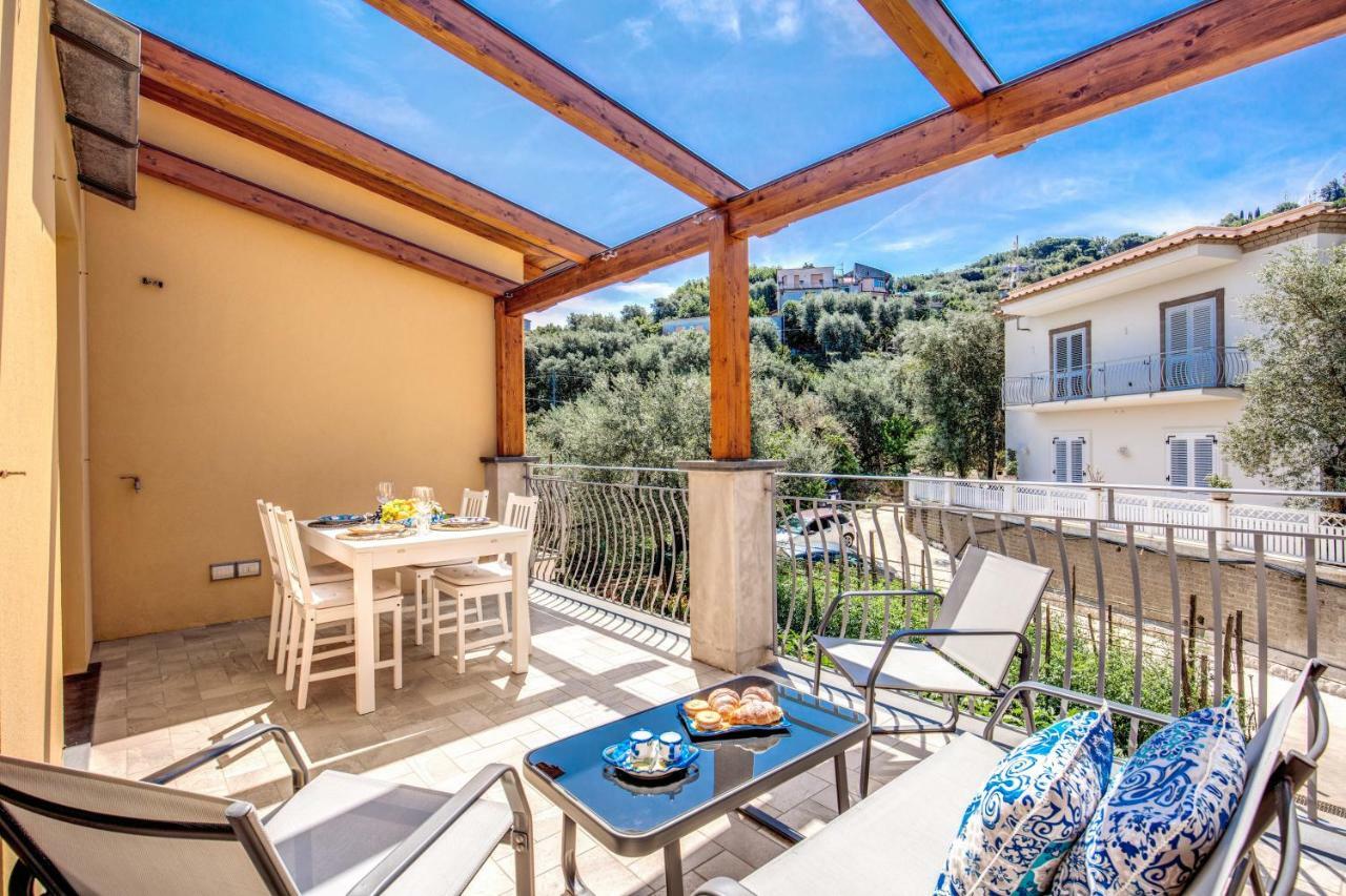 Chez Carme' Apartment Соренто Екстериор снимка